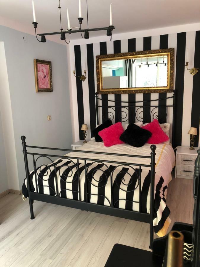 Hugo Apartment กดัญสก์ ภายนอก รูปภาพ